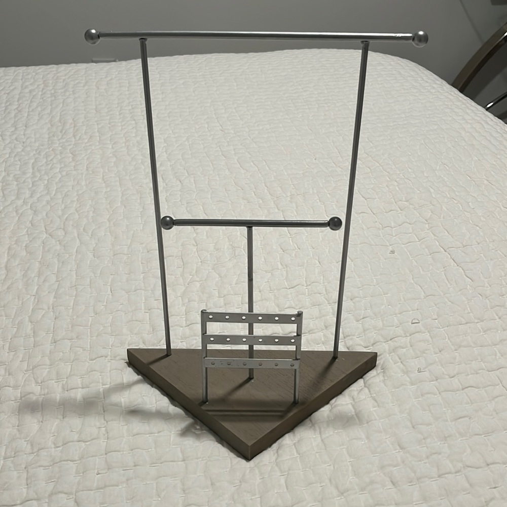 Jewelry organizer